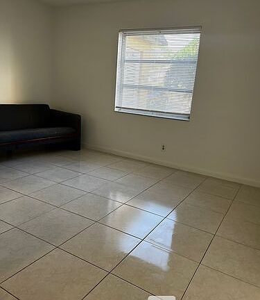 3rd image of 5192 NE 6th Ave APT 808