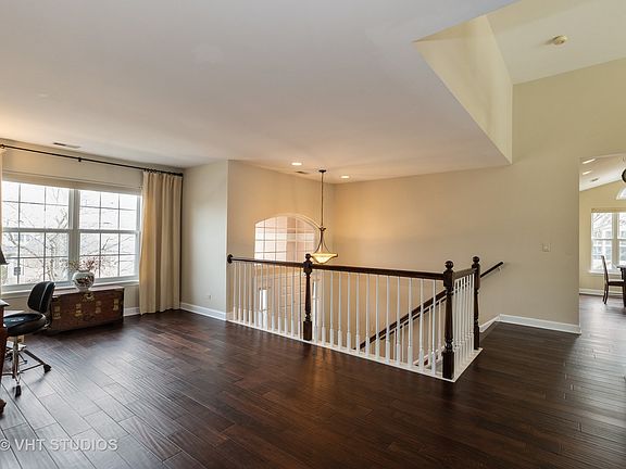 4th image of 3099 Lexington Ln