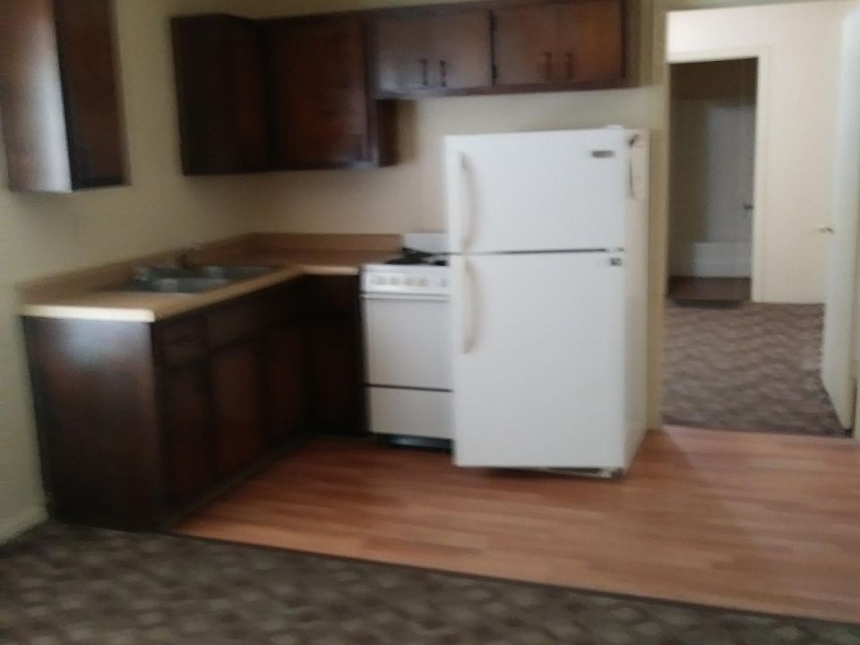 1st image of 2299 Grand Ave