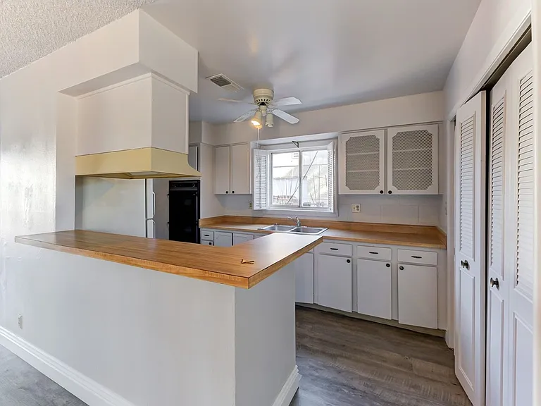 4417 Berkley Ave — Photo 15