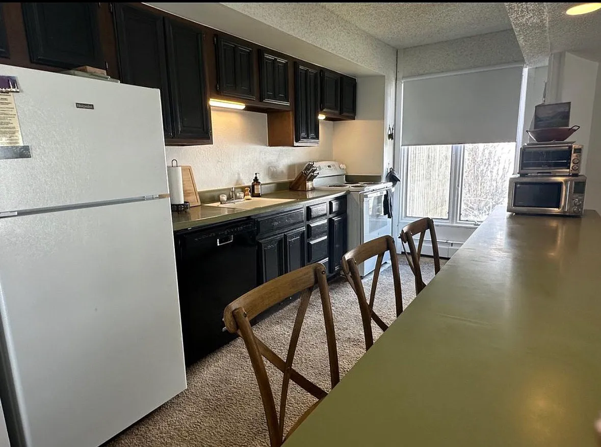 2 bed, 780 sqft, $5,500 — Photo 4