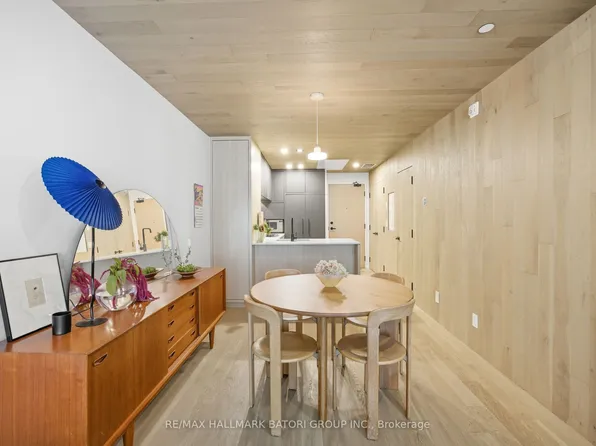 45 Dovercourt Rd #301, Toronto, ON M6J 3C2