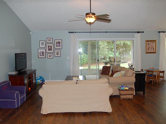 5th image of 4249 Leaping Deer Ln