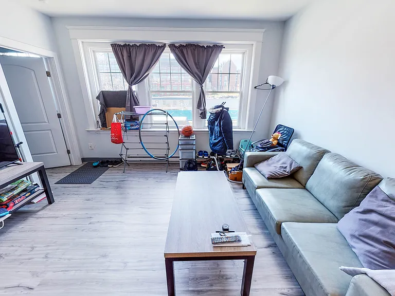 245 Whitney Ave #3A — Photo 9