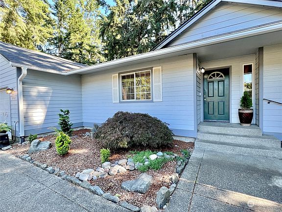 3rd image of 11112 200th Street Court E
