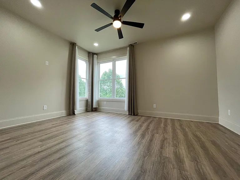 833 Birch Ave — Photo 24