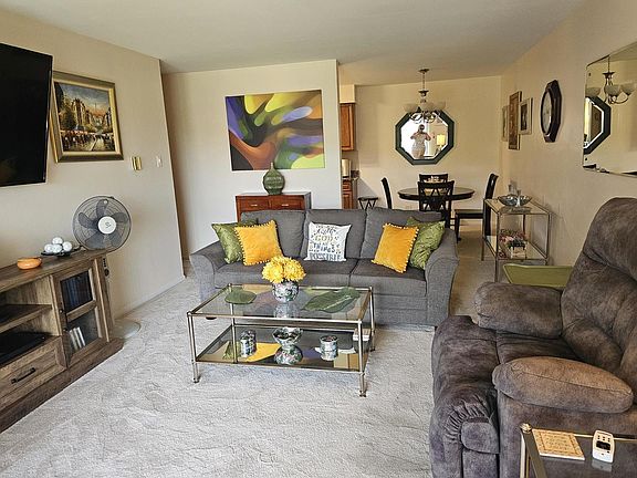 3rd image of 931 Arquilla Dr #431