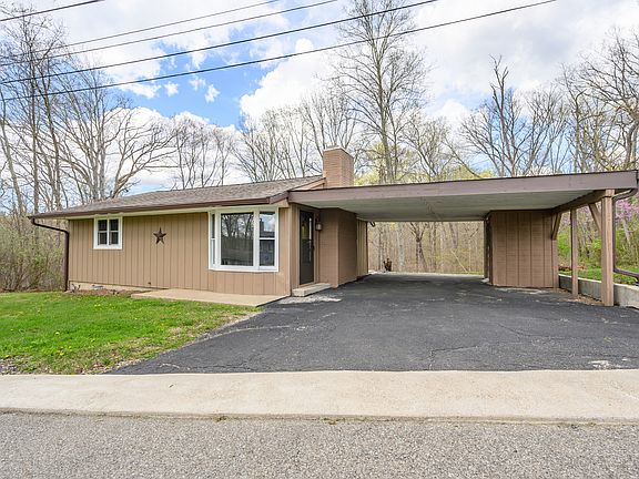 2nd image of 466 Orchard Hill Dr