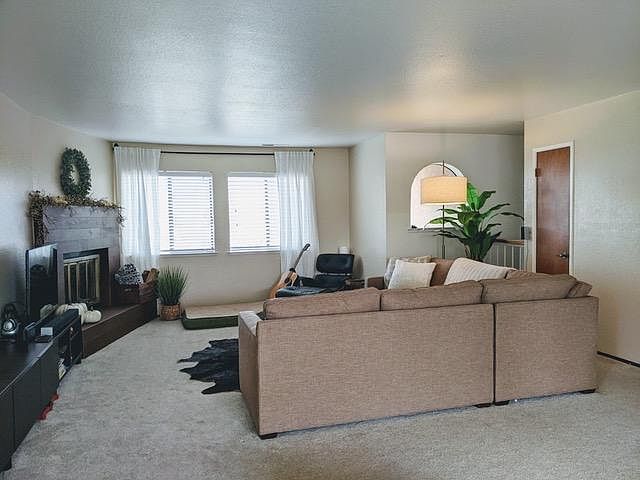 2nd image of 134 Via Lantana