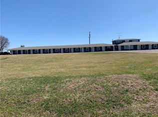 808 6th Ave W, Grinnell, IA 50112