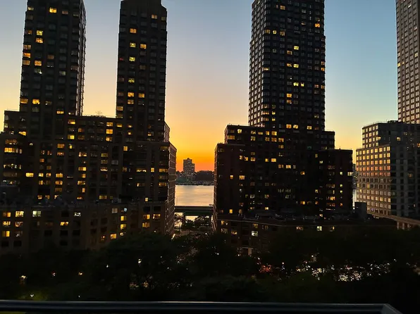 185 W End Ave APT 10M, New York, NY 10023