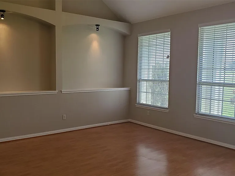 1656 County Road 697 — Photo 10