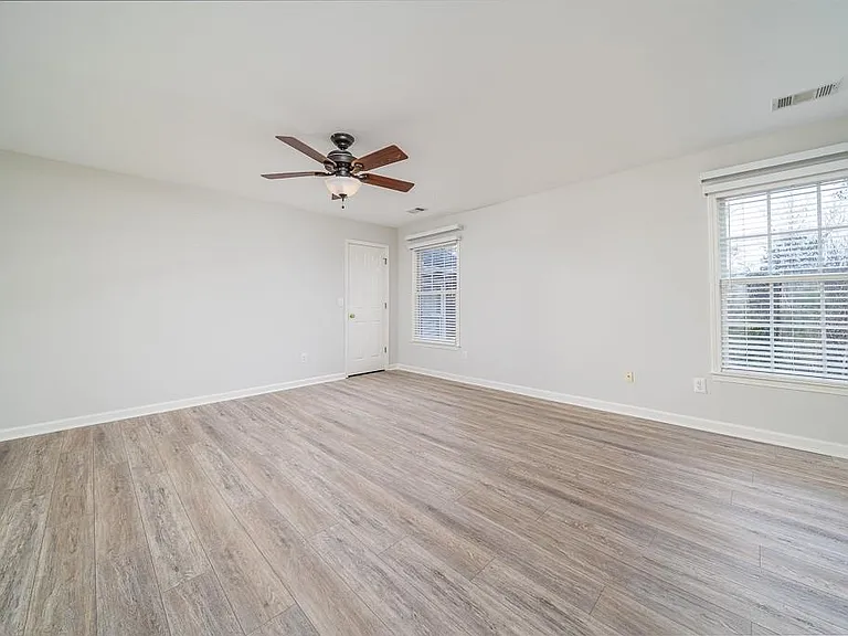 9445 Stoney Ridge Ln — Photo 22