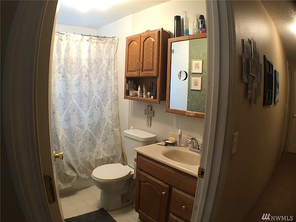 5th image of 21437 13th Ave S