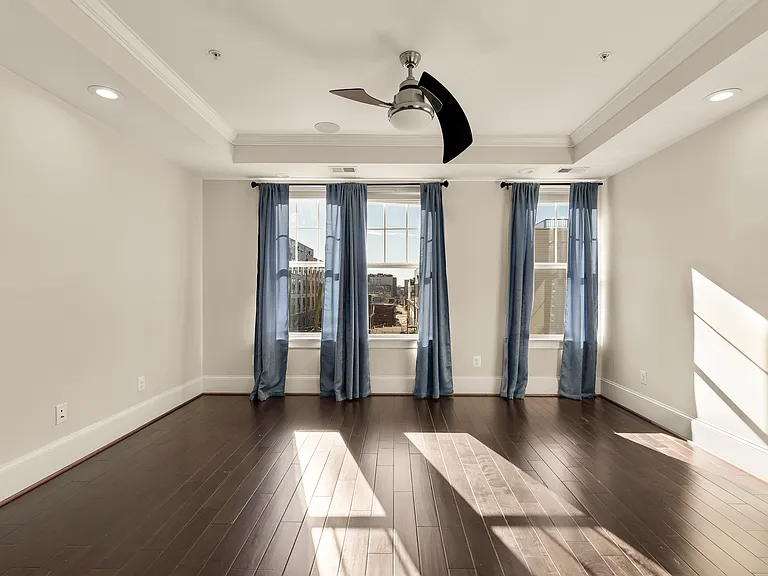 1609 Levis St NE — Photo 45