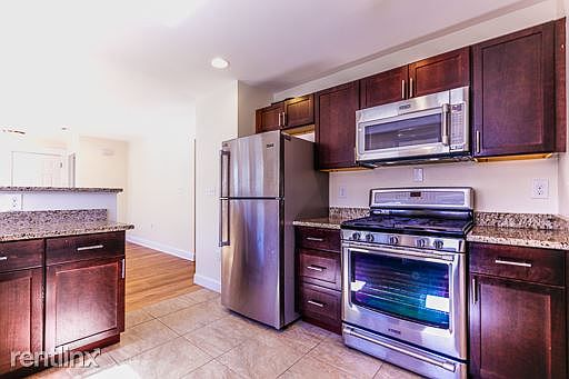 742-3-2019 Washington St-4