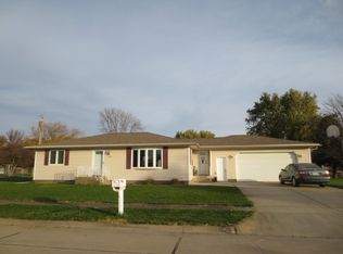 708 S 2nd St, Columbus, NE 68601