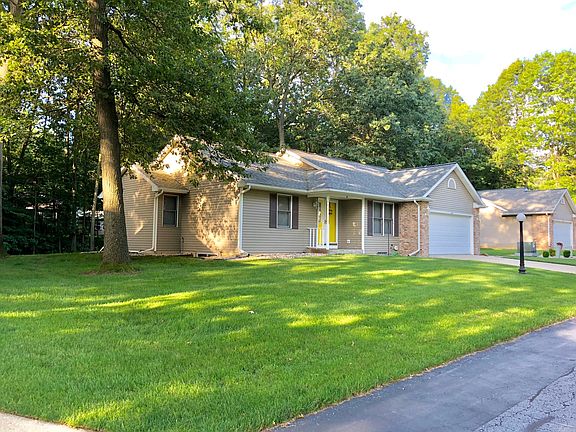 2nd image of 1424 Estero Dr