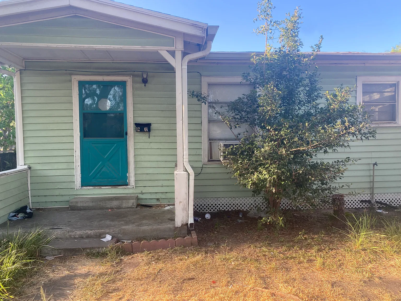 3 bed, 918 sqft, $1,100 — Photo 4