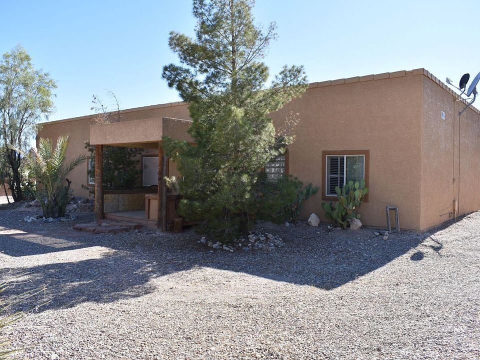 1st image of 929 N Chaparral Dr
