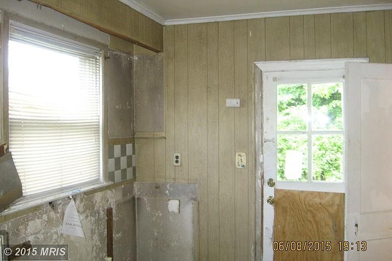 2nd image of 5404 Summerfield Ave