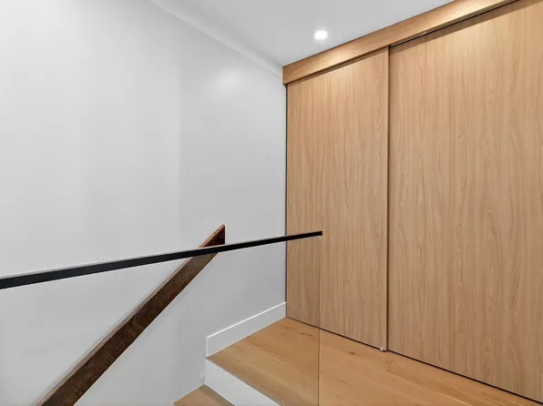 31 Bayview Avenue image 18 of 30