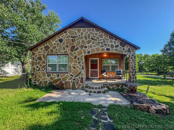 410 W Seneca St, Tahlequah, OK 74464