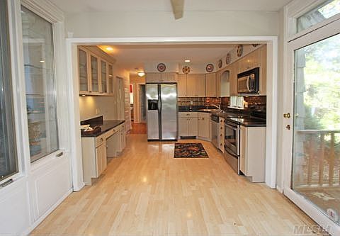 4th image of 48 Cameron Dr