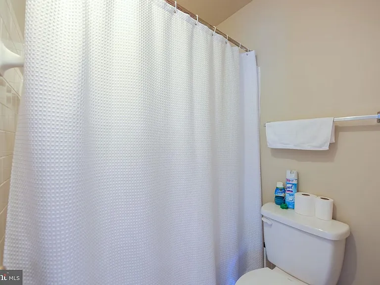 15226 Wentwood Ln — Photo 21
