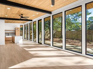 88 S 2nd St, Pt Washington, FL 32459