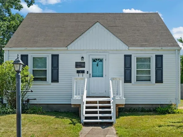 64 Guilford Dr, Warwick, RI 02886