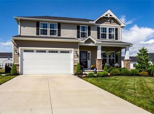 37599 Tail Feather Dr, North Ridgeville, OH 44039