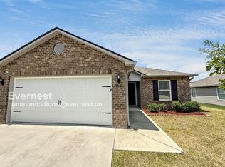 192 Stonebriar Dr, Calera, AL 35040