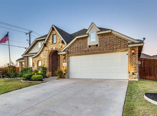 401 Panchasarp Dr, Crowley, TX 76036