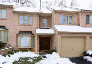 25 Treaty Dr, Chesterbrook, PA 19087