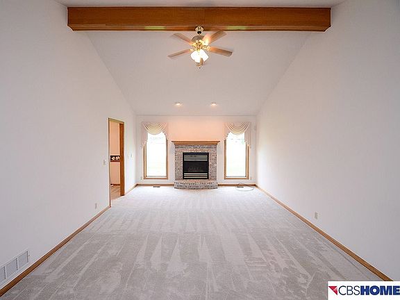 4th image of 1502 Applewood Dr