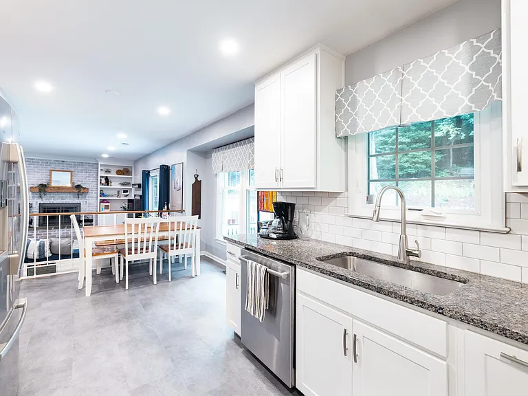 9843 Campbell Dr — Photo 13