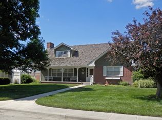 815 Division St, Downs, KS 67437