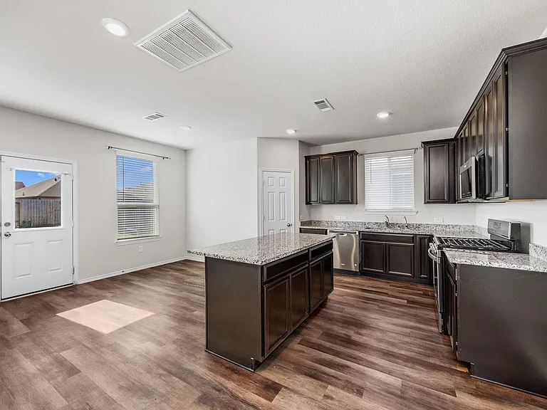 25411 Farmstead Prairie Pl — Photo 5