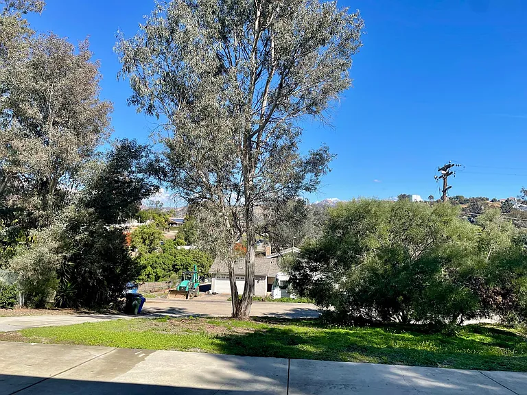 11392 High Ranch Rd — Photo 10