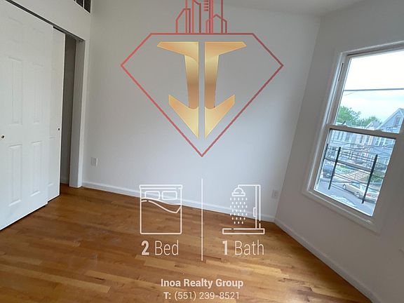 4th image of 43 Clarke Ave APT 2R