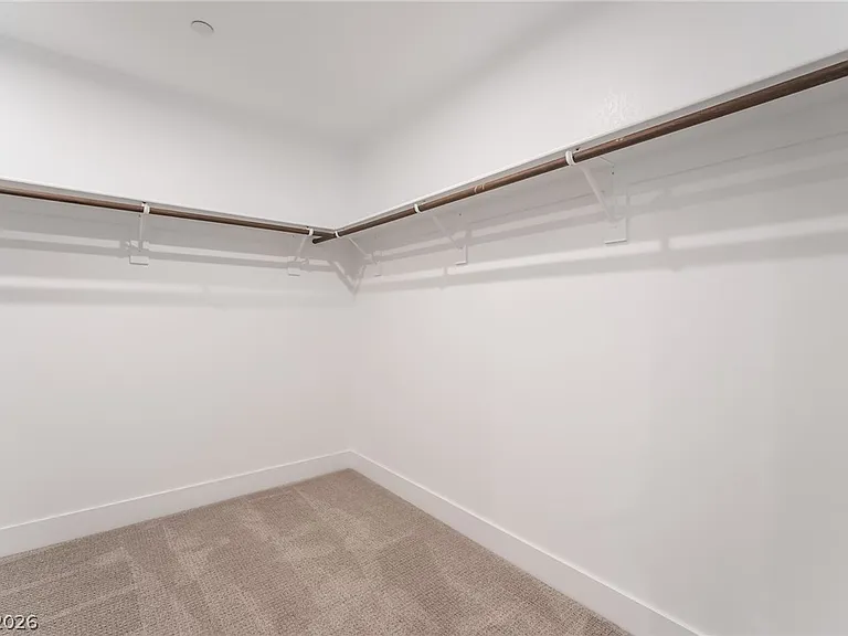 3192 Vittoria Ave — Photo 15