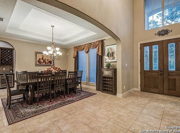 4th image of 338 Regent Cir