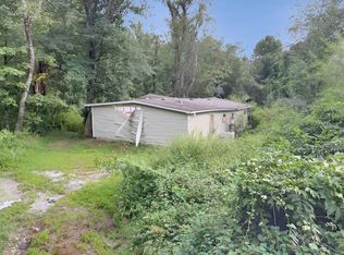 2258 Bearwallow Rd, Hendersonville, NC 28792
