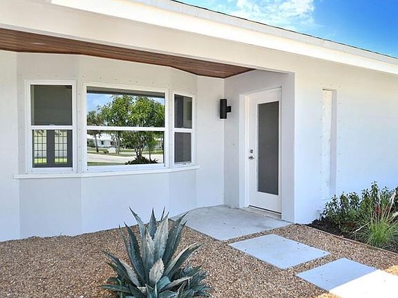 2nd image of 7104 Antigua Pl