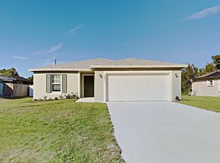 881 SE Carnival Ave, Pt Saint Lucie, FL 34983