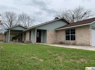 103 Concord Ln, Victoria, TX 77901
