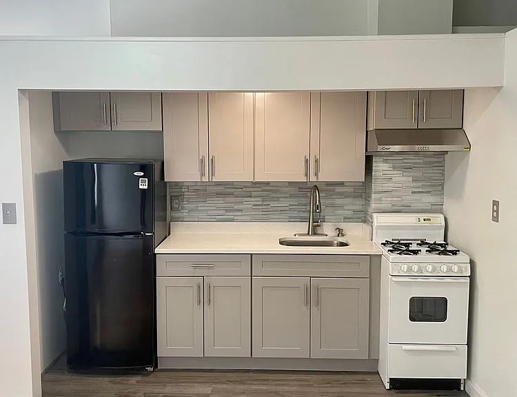 357 W 120th St #3R — Photo 3