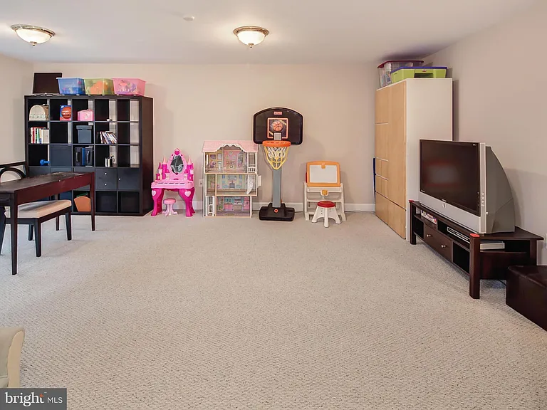 2958 Thompson Park Ln — Photo 30