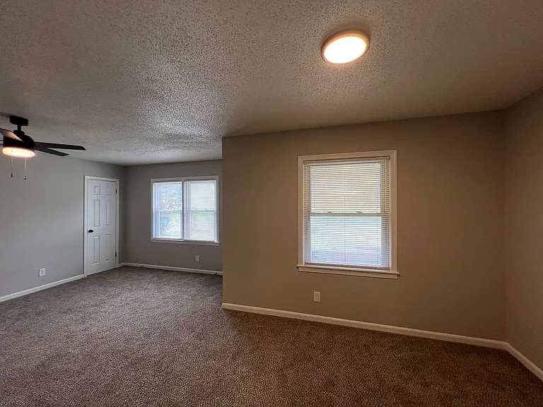 3800 Windcrest Rd — Photo 16